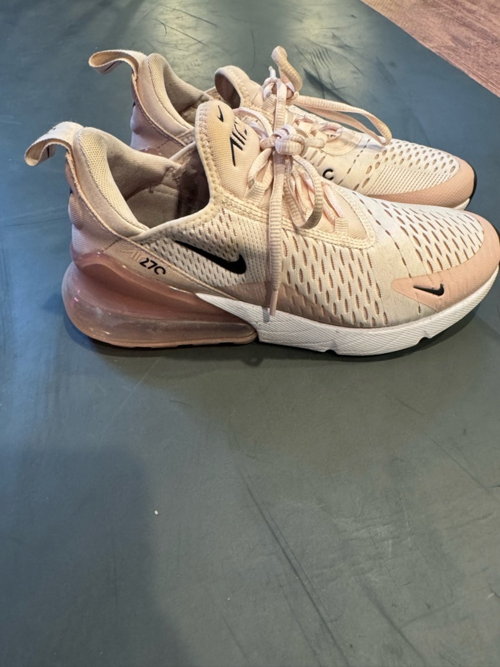 Nike Air Max 270 Light Pink Sneakers